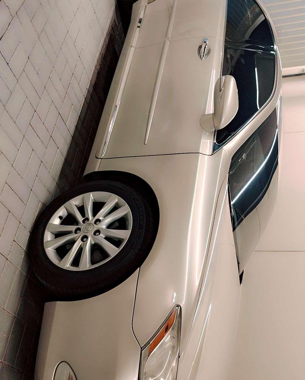 2010 لكزس ES