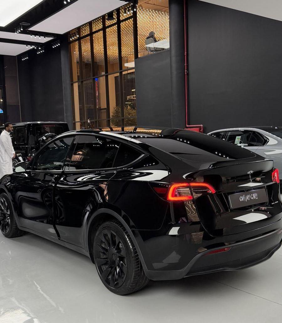 تسلا MODEL Y