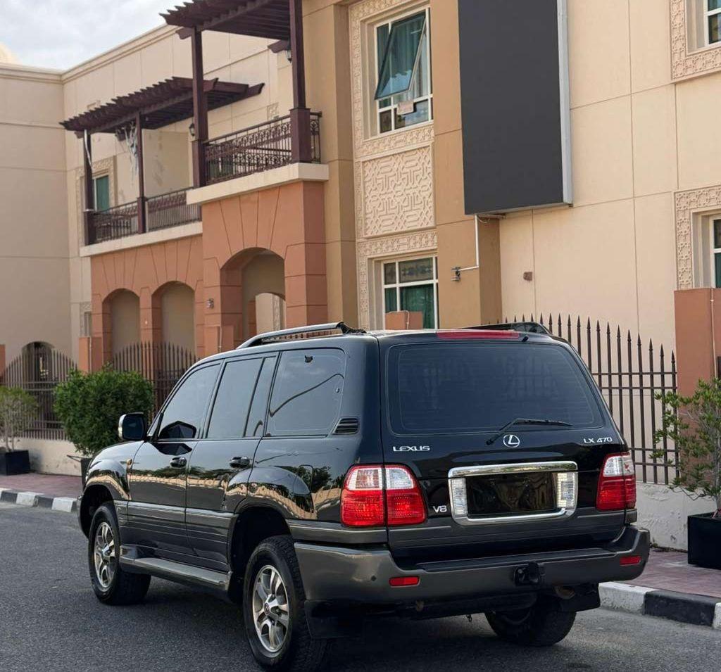 2003 لكزس LX