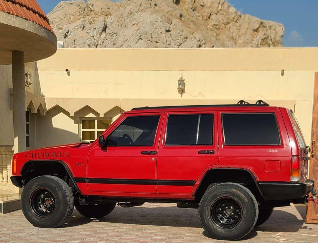 1998 جيب شيروكى