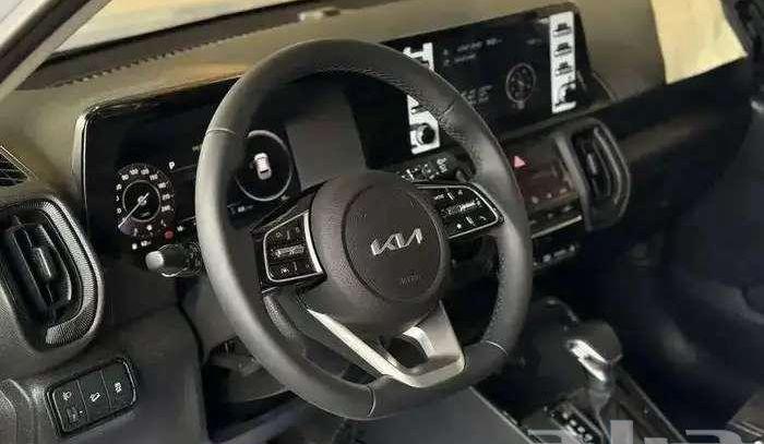 كيا سونيت GL