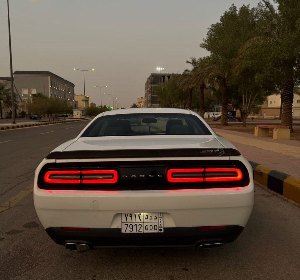 دودج تشالنجر SXT