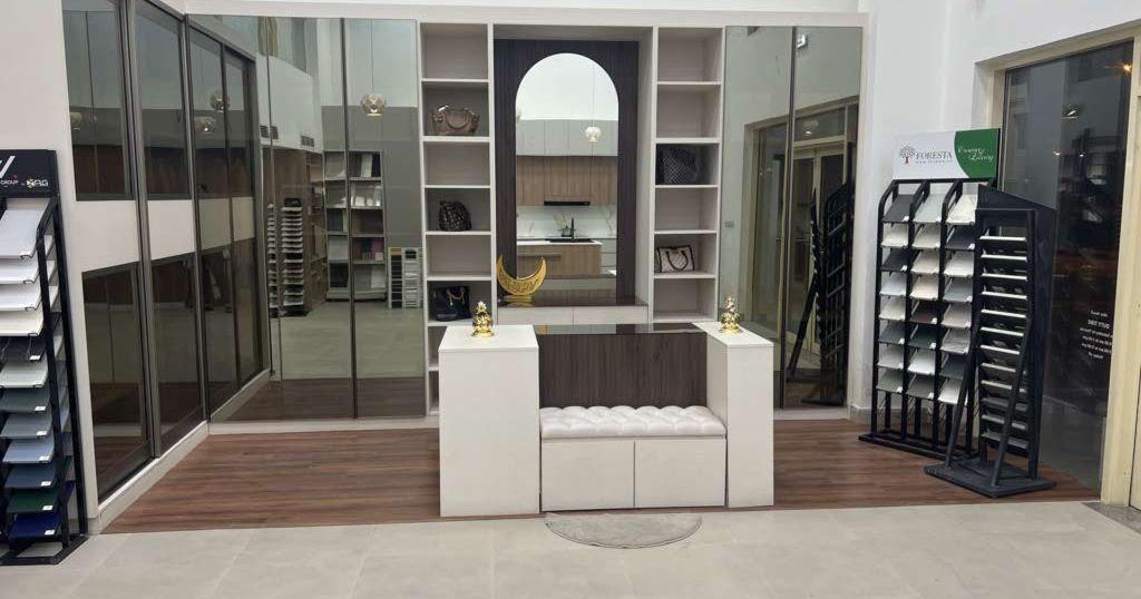 Kitchen and wardrobe
