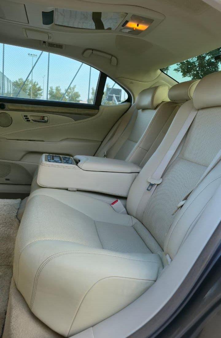 لكزس LS460 2013