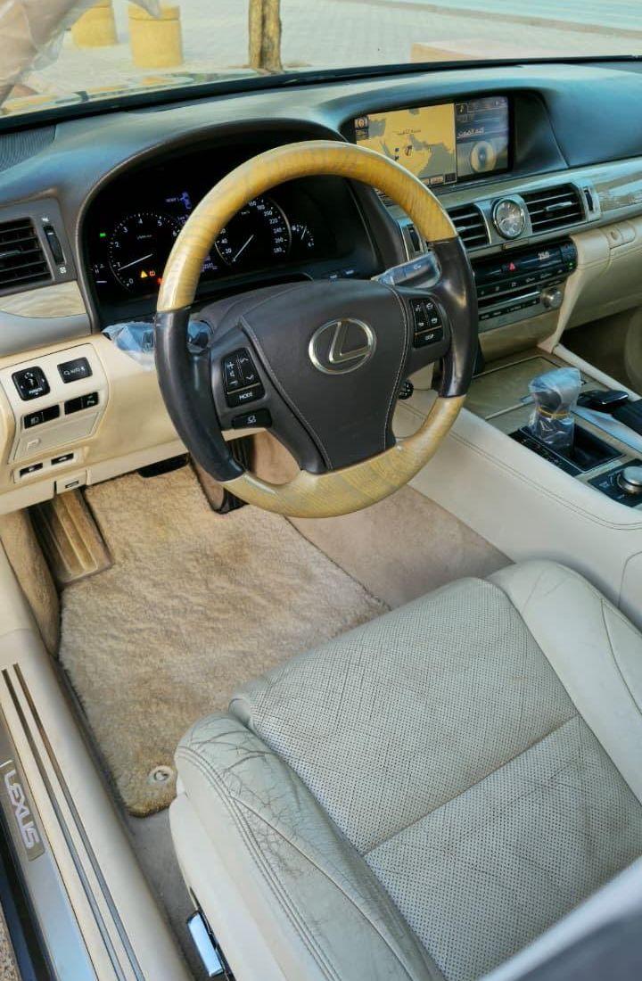 لكزس LS460 2013