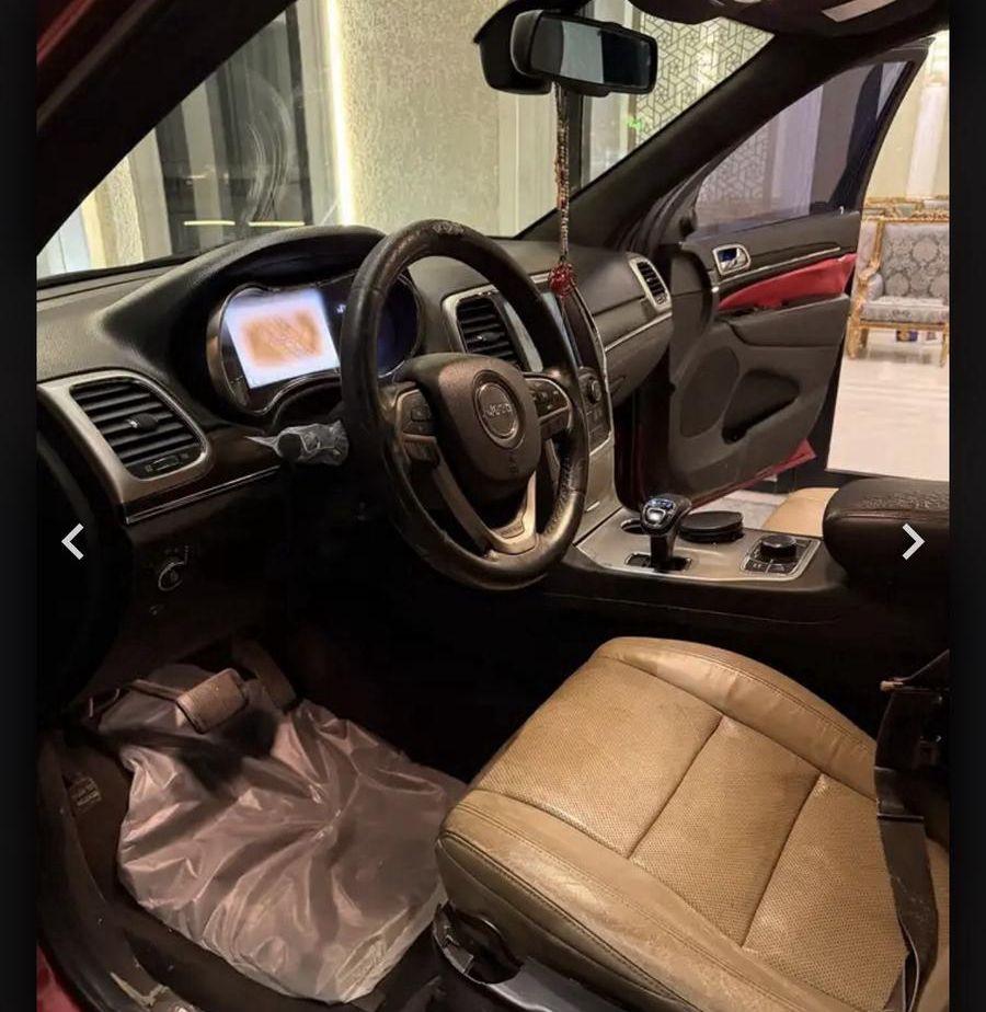 جيب شيروكي 2014