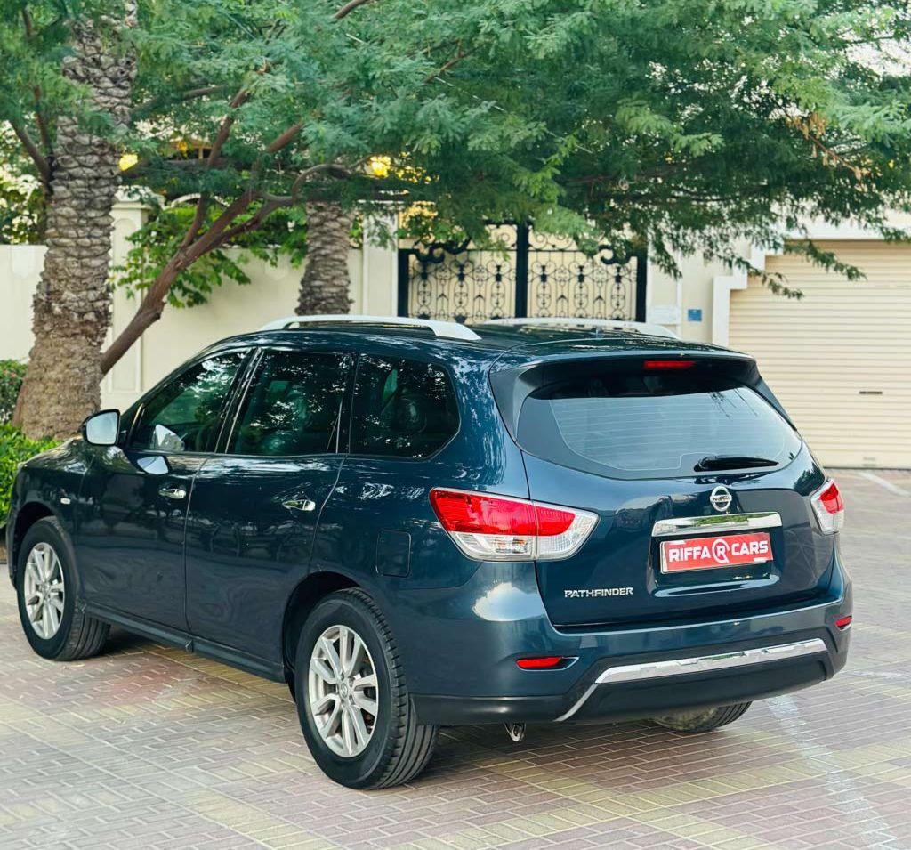 2015 نيسان باثفايندر