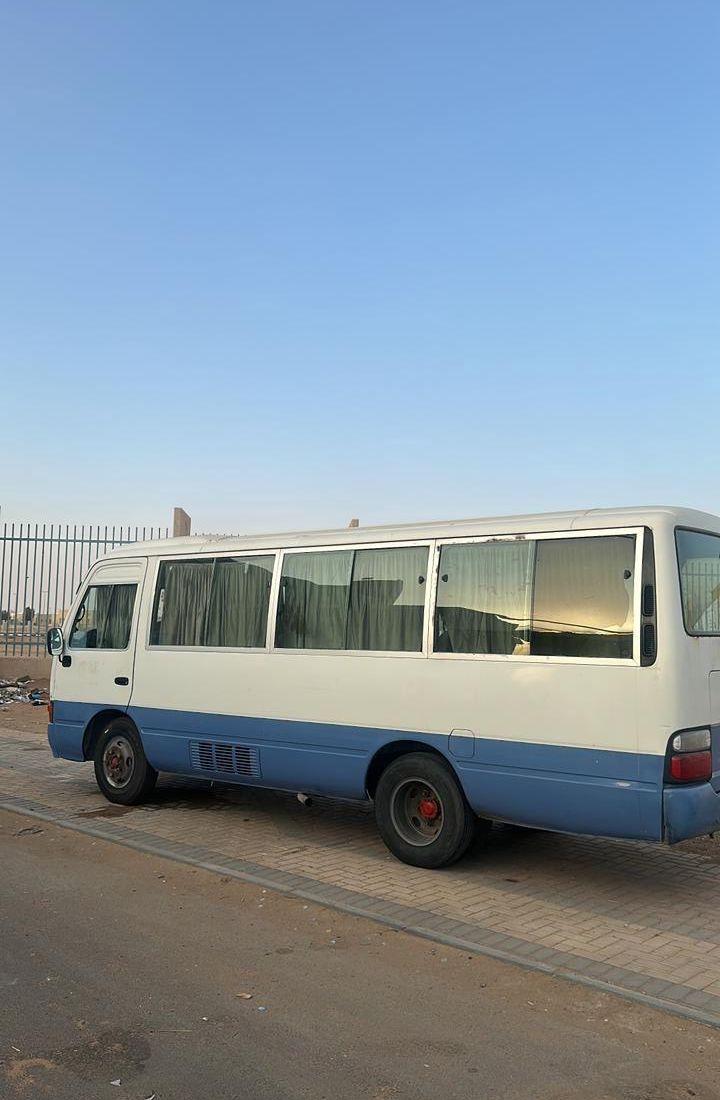 باص كوستر 30