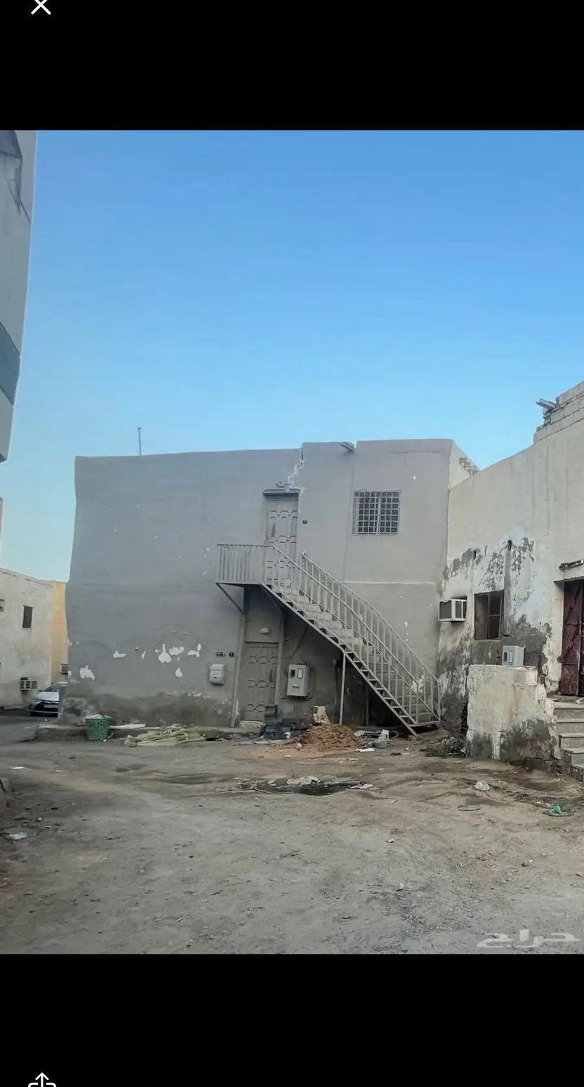 بيت شعبي حي