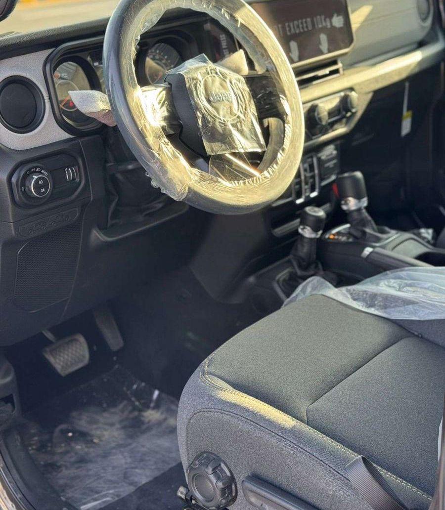 جيب رانجلر سبورت