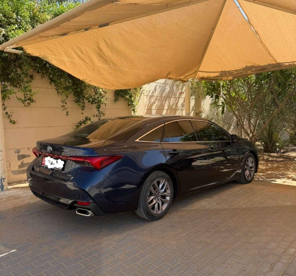 2019 تويوتا افالون