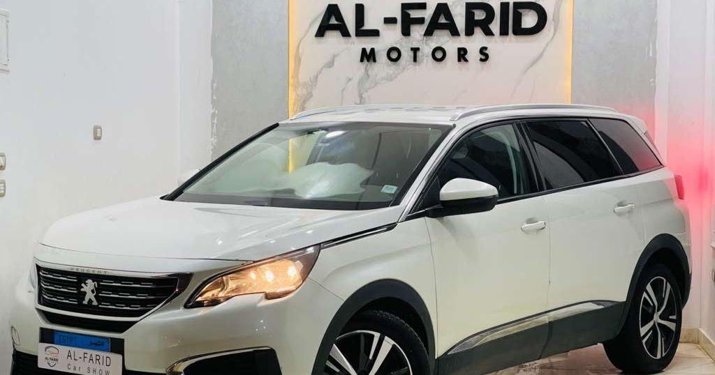 2020 بيجو 5008