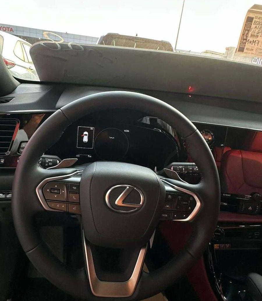لكزس NX 350