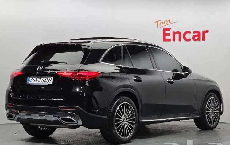 مرسيدس glc300 2024
