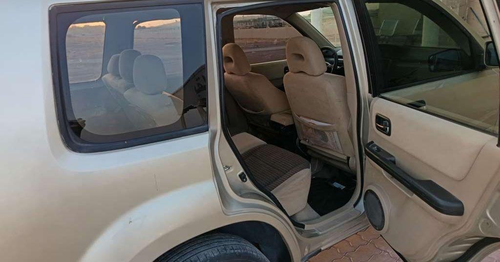 2010 نيسان X-تريل