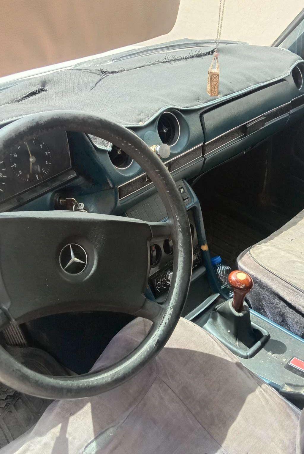1977, مرسيدس بنز,