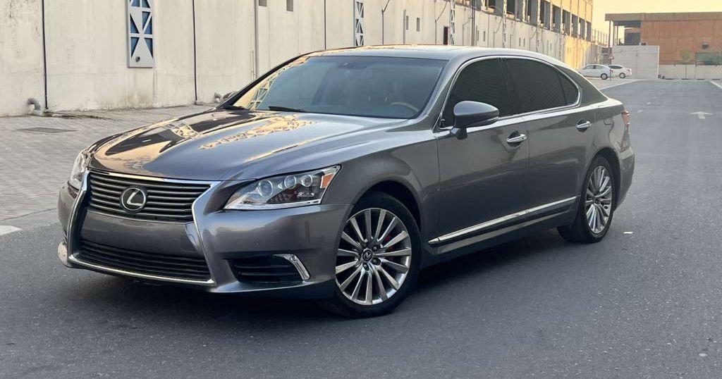 2013 لكزس LS