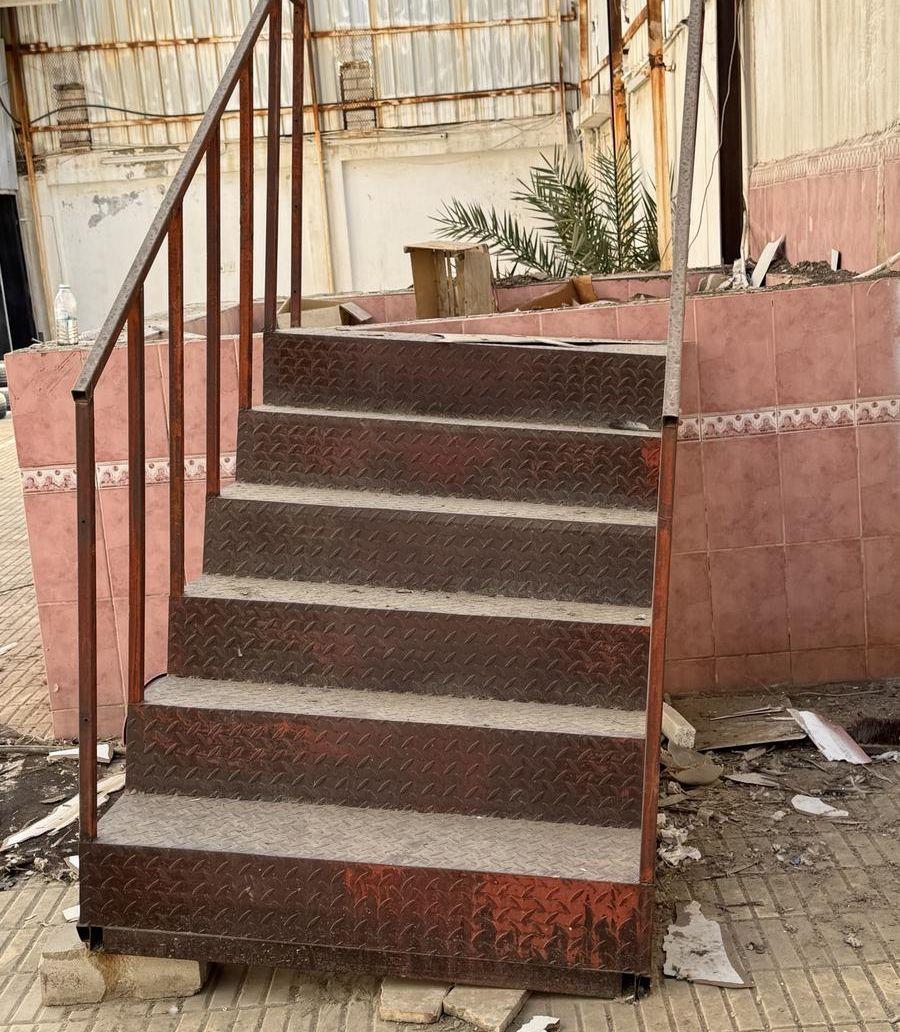 درج حديد ومرجيحه