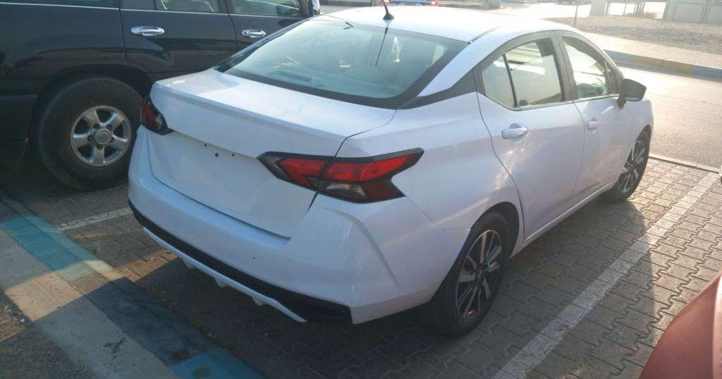 2020 نيسان صني