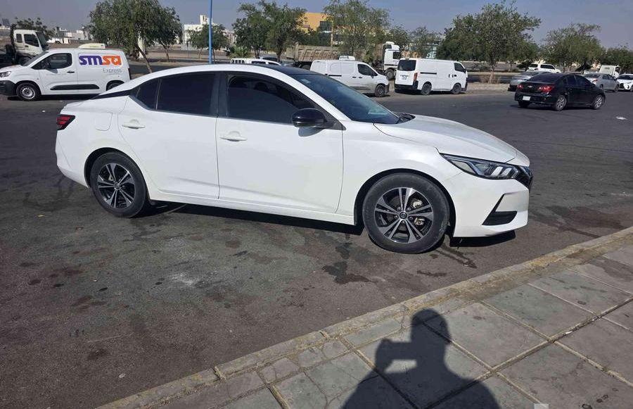 للبيع نيسان سنترا