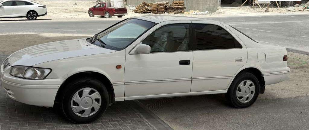 2000 تويوتا كامري
