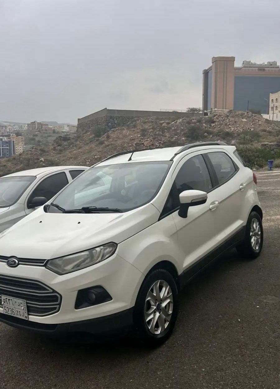 سيارة فورد ايكو