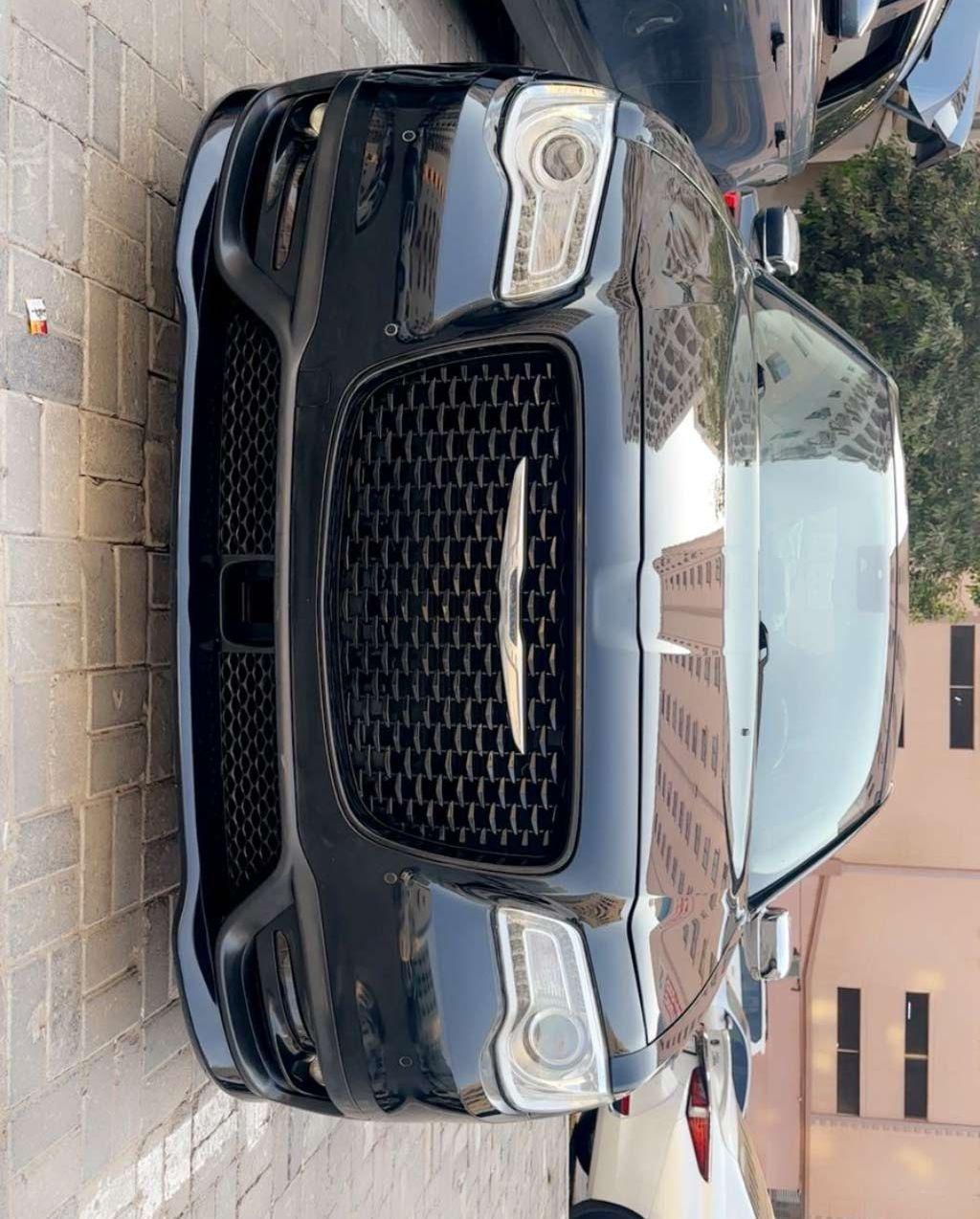 2018 كرايسلر 300