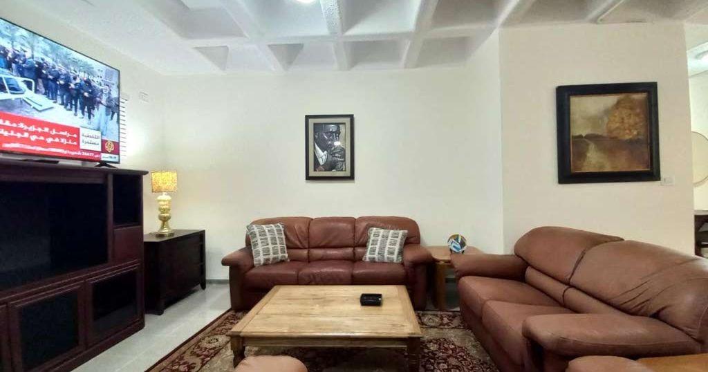 شقه مفروشة فرش