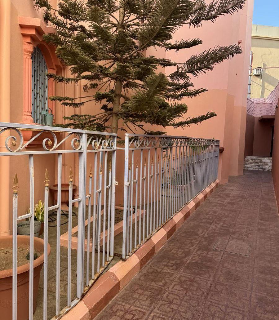 دور مع ملحق