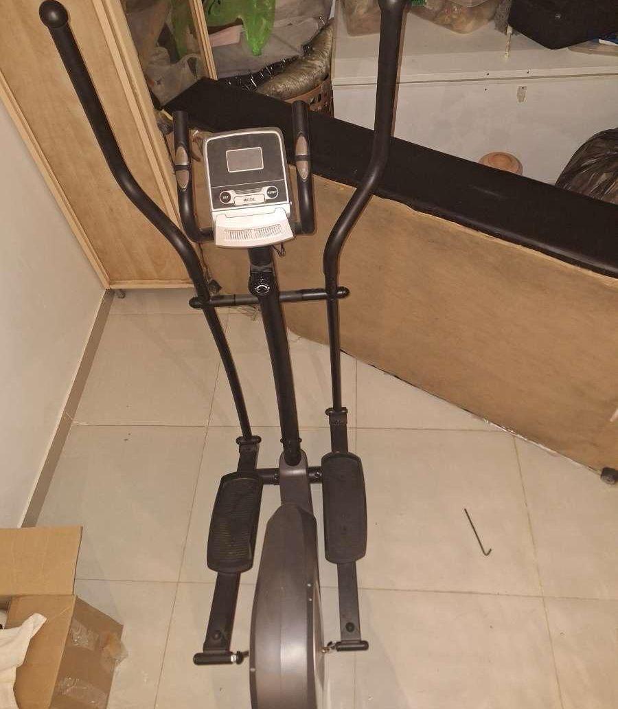 جهاز Elliptical Trainer