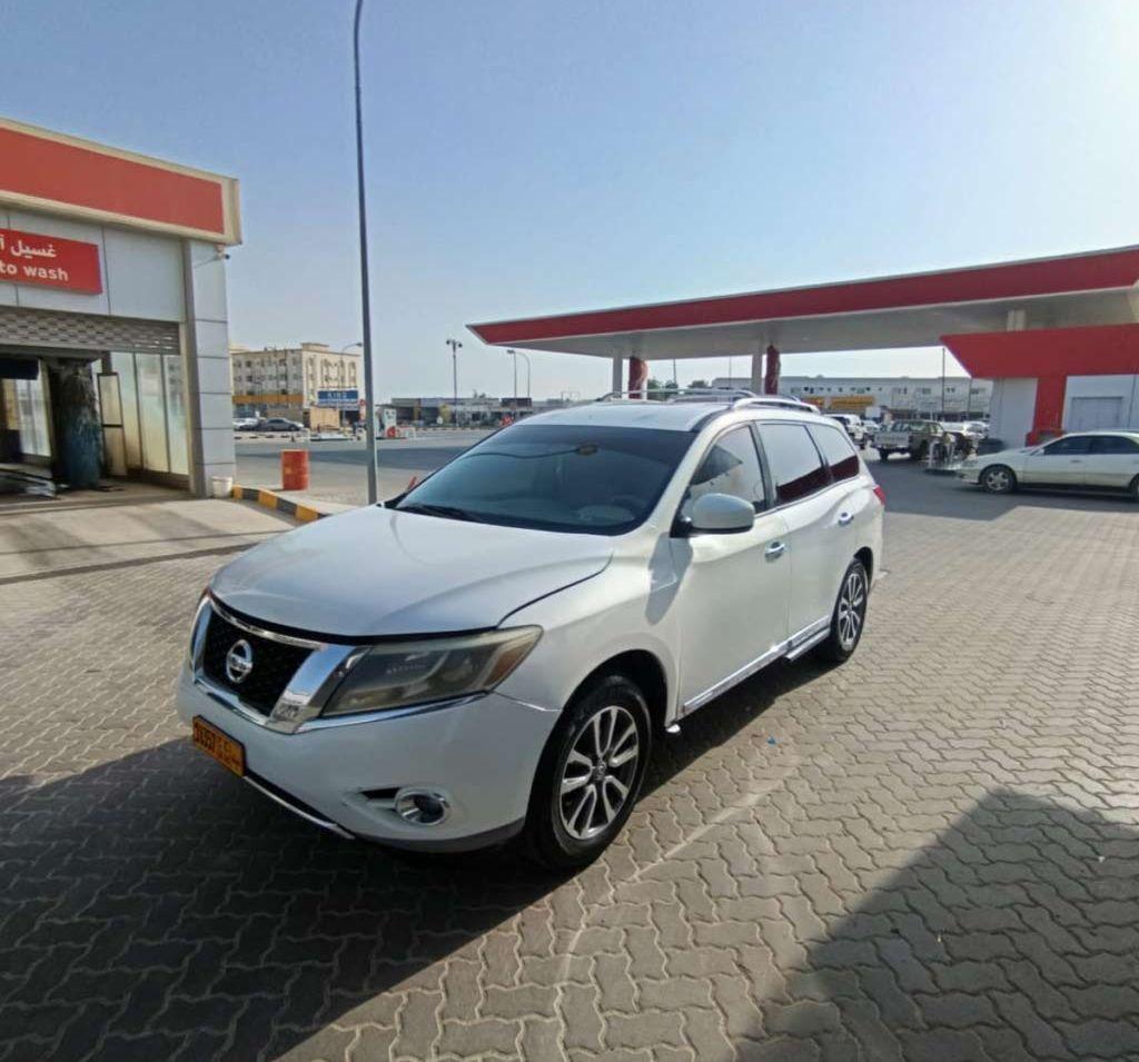 2014 نيسان باثفايندر