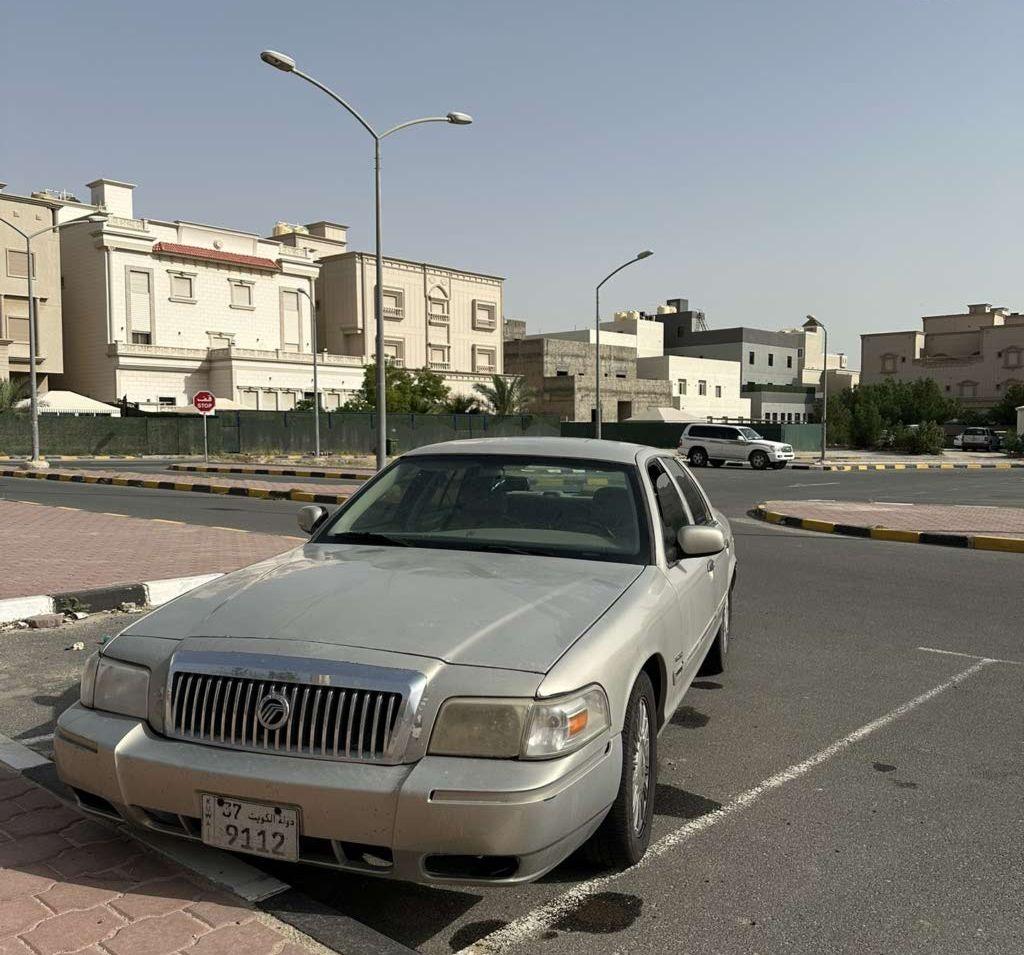 2008 فورد كراون
