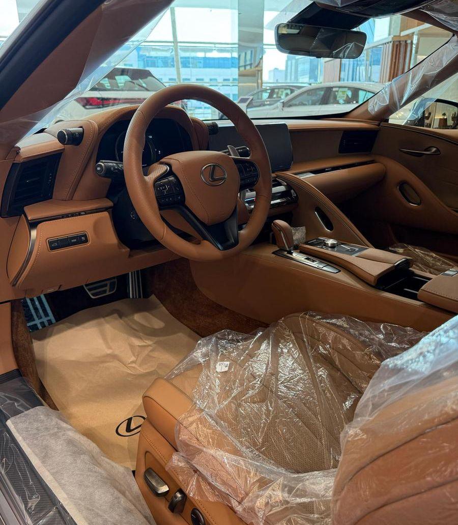 لكزس LC500 كشف