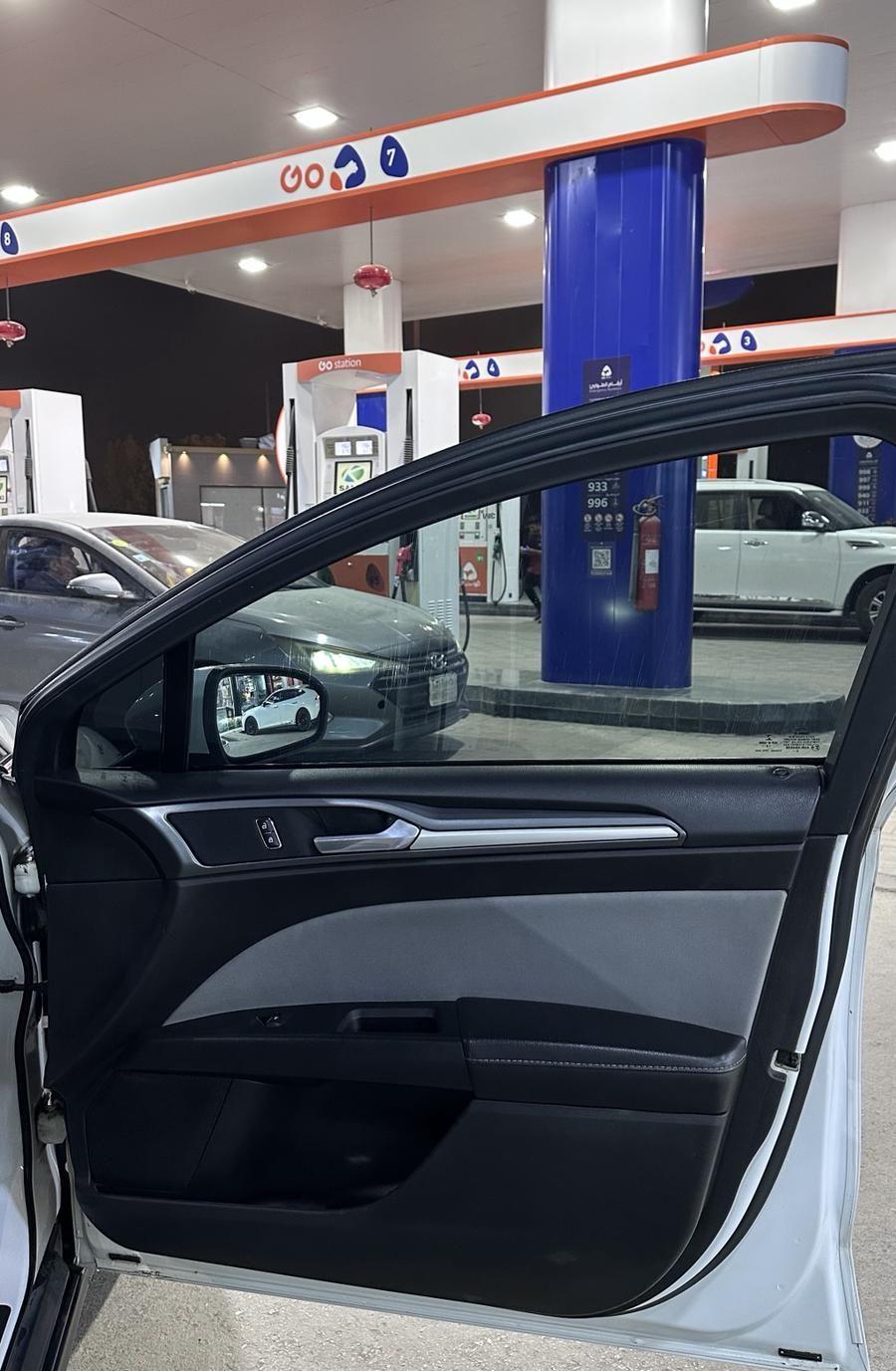 فورد مونديو او
