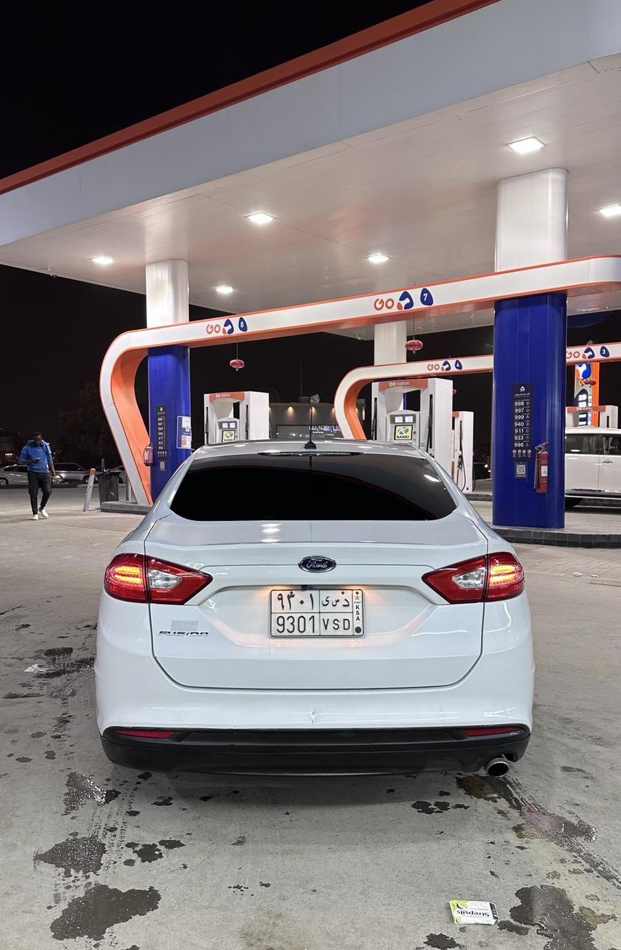 فورد مونديو او