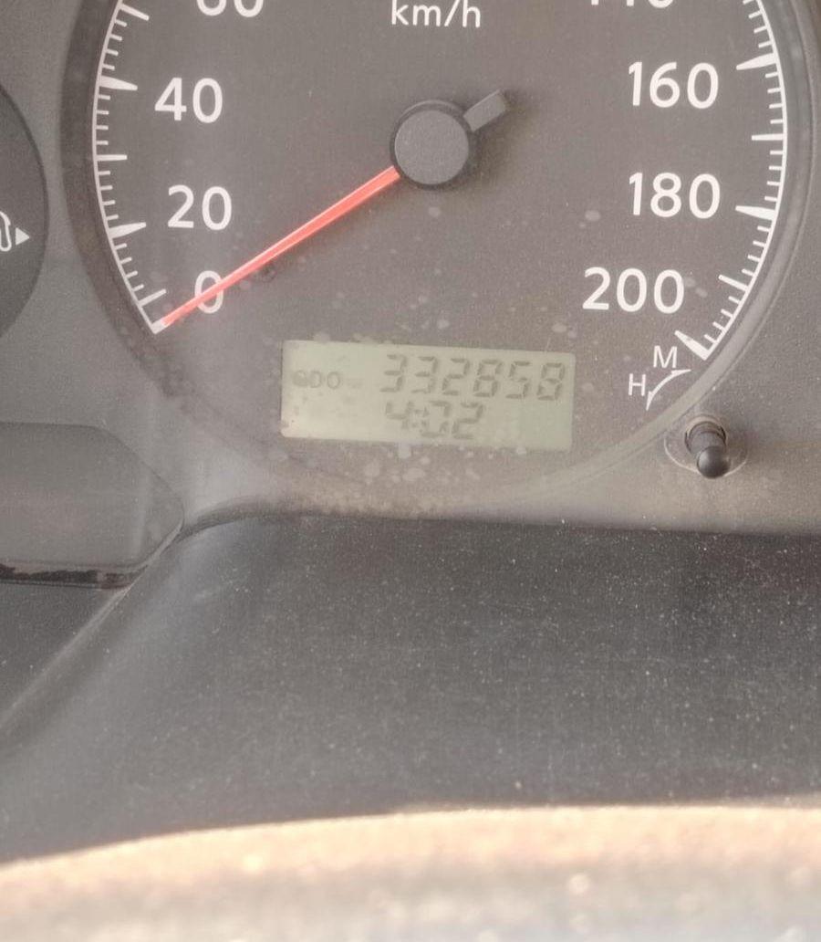 باترول 2006 ابيض
