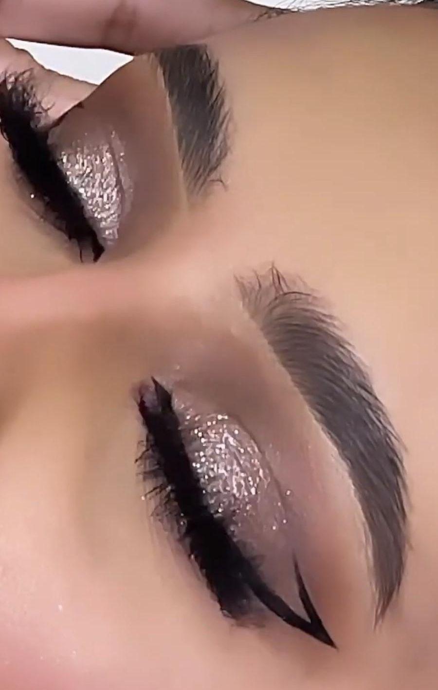 ميكاب  ارتست
