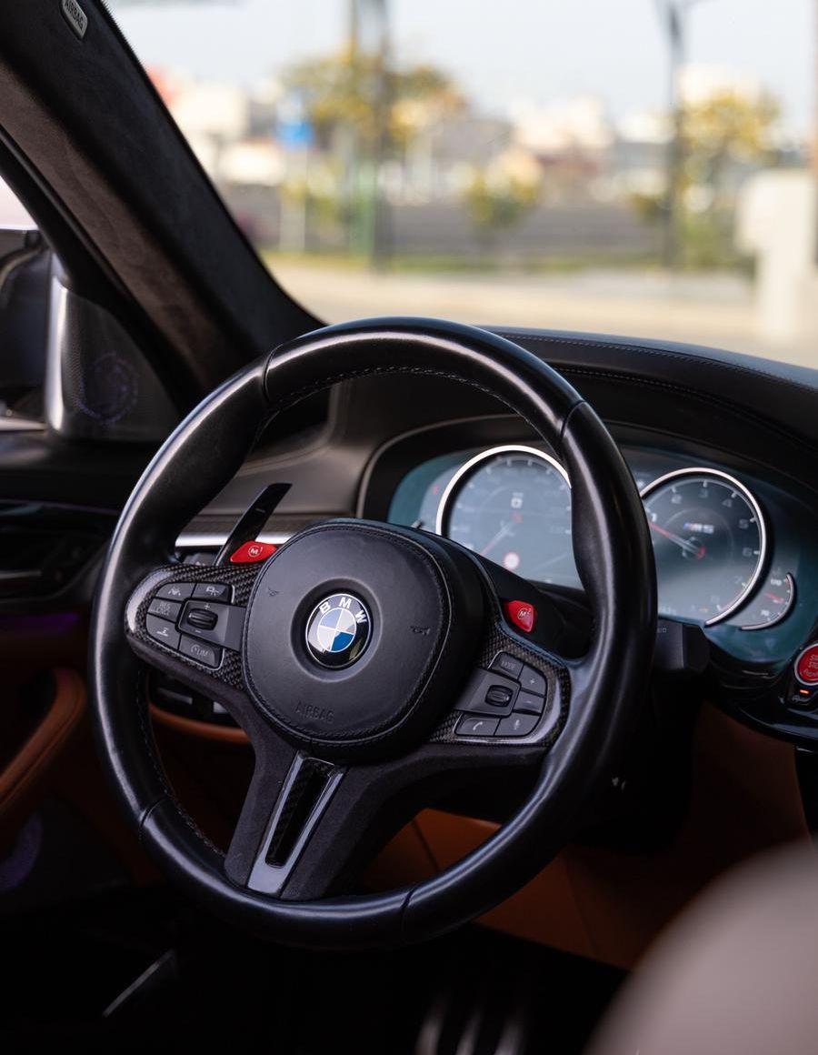 BMW M5 