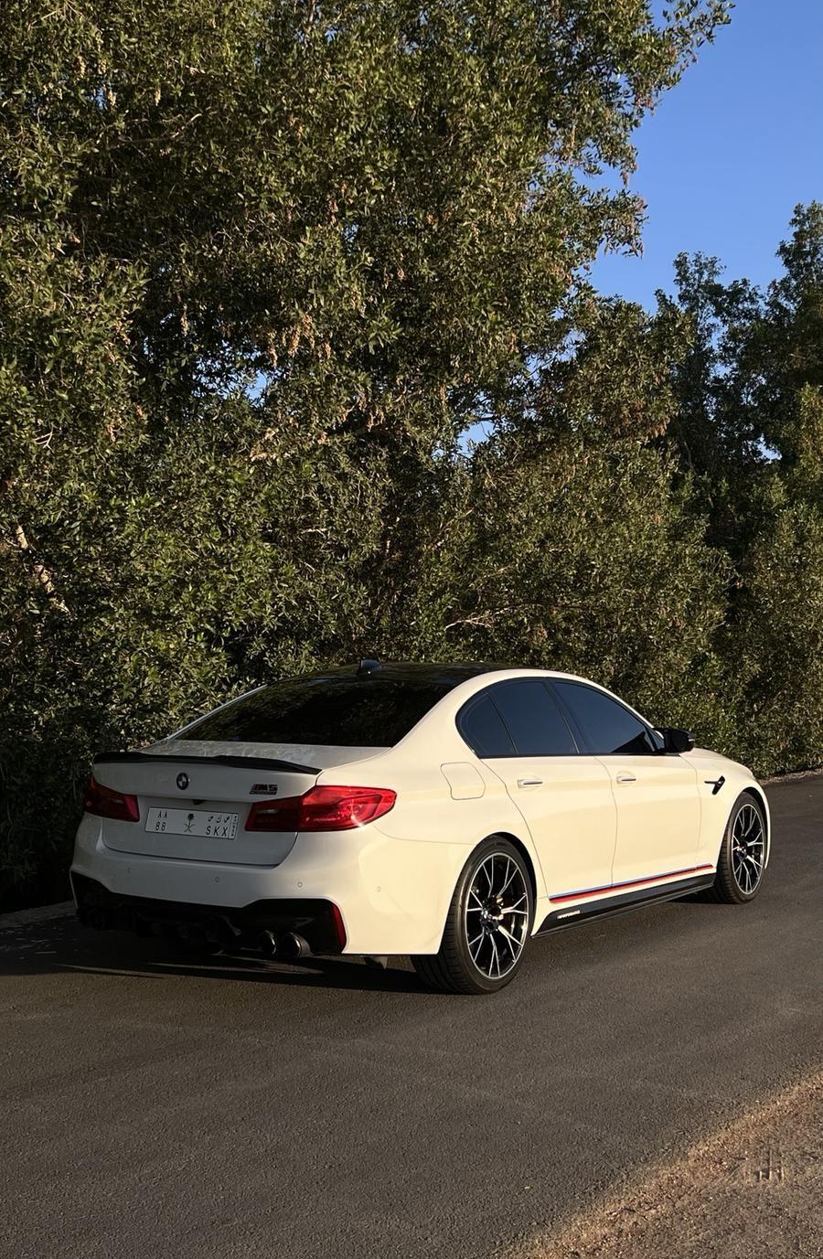BMW M5 