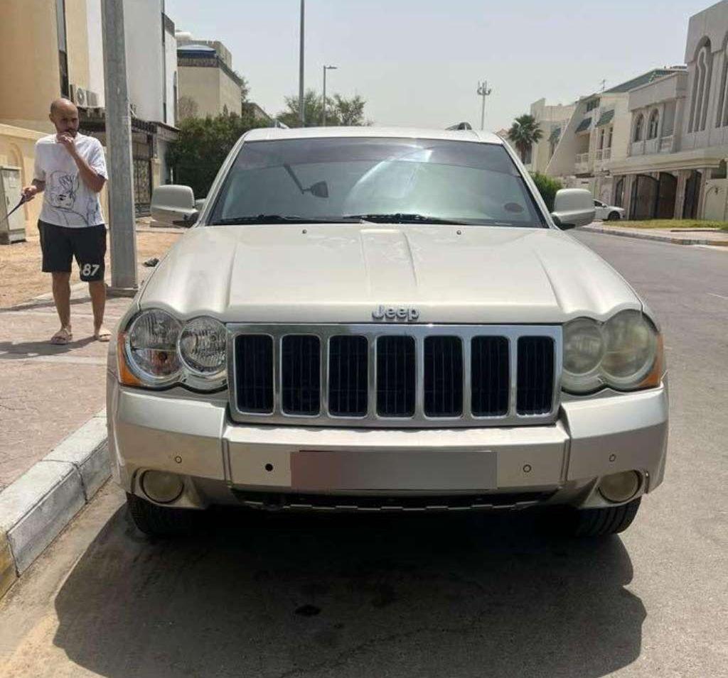 2009 جيب جراند