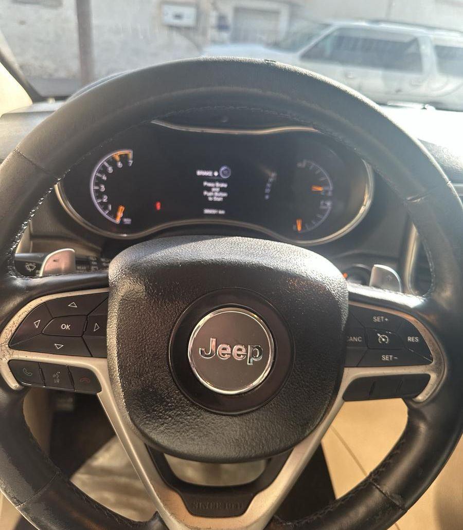 جيب شروكي 2014