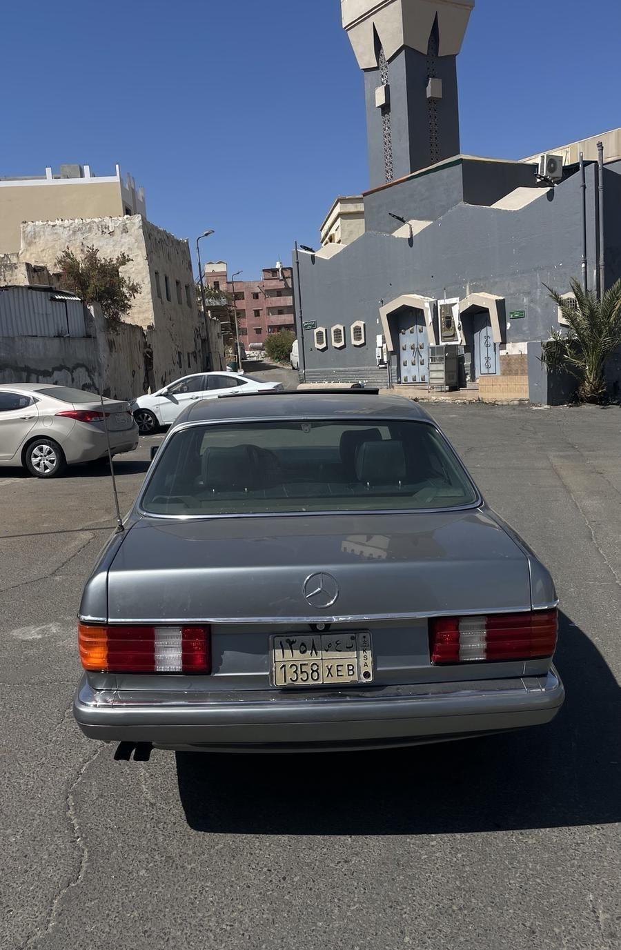 مارسيدس 560