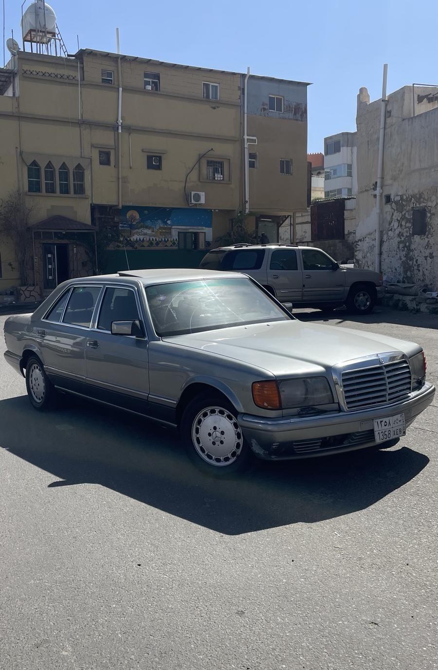 مارسيدس 560