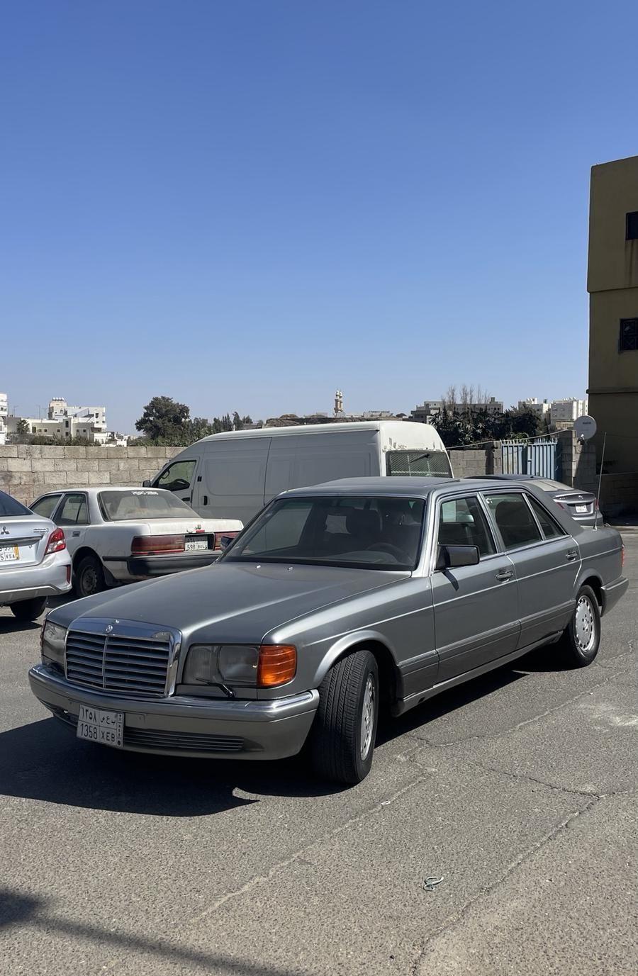 مارسيدس 560