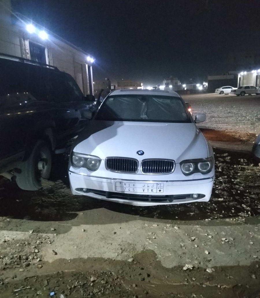 2004 bmw الفئة