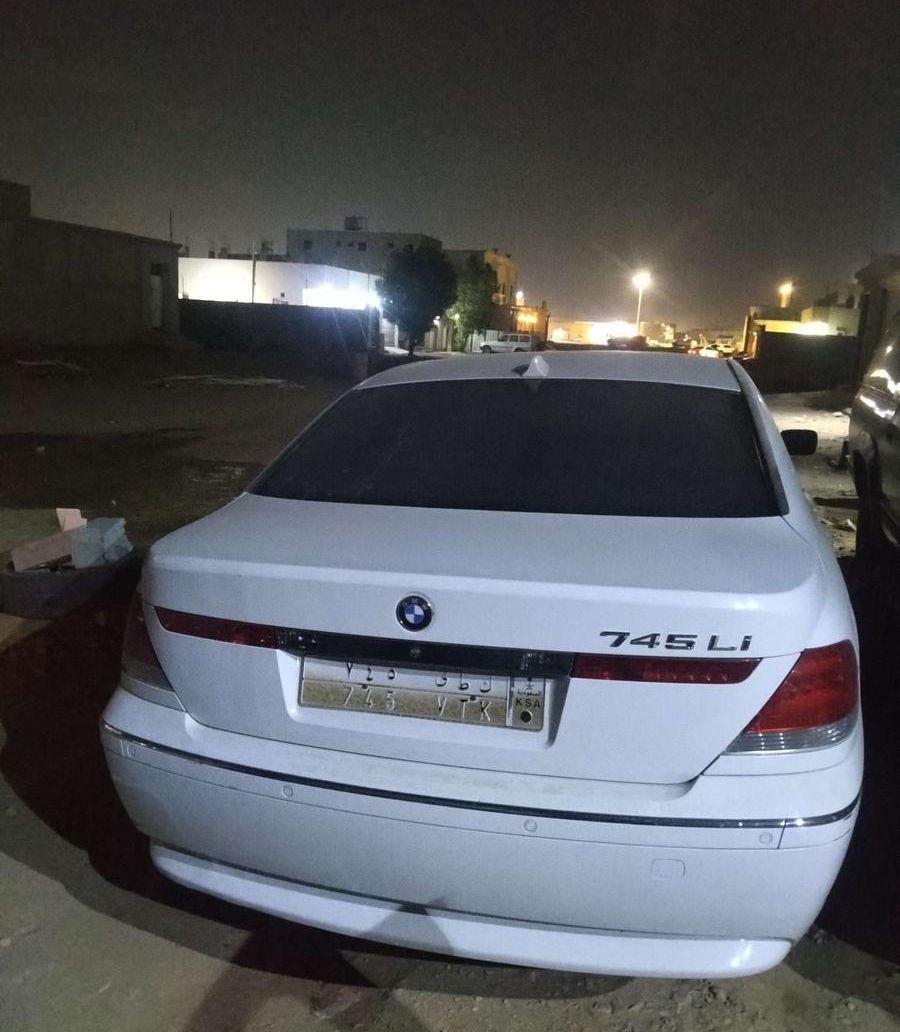 2004 bmw الفئة