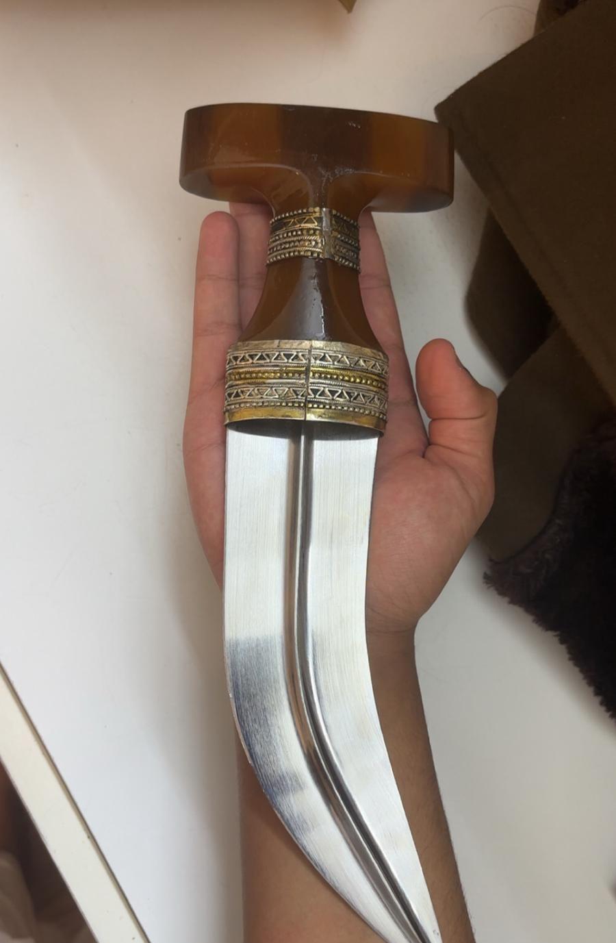 جنبيه حك زراف