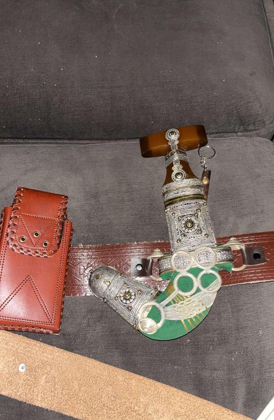 جنبيه حك زراف