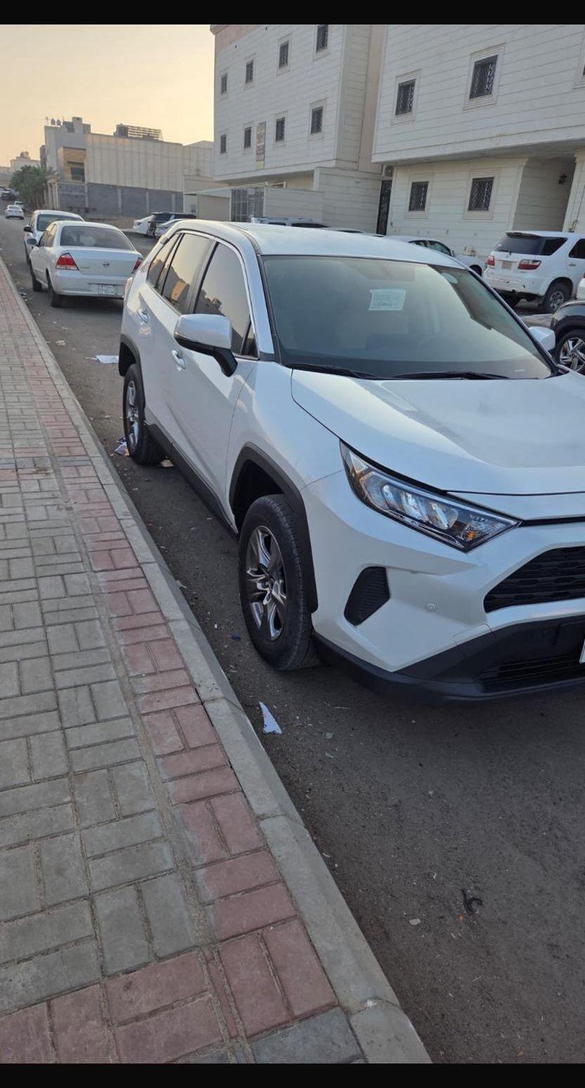 سيارة راف فور