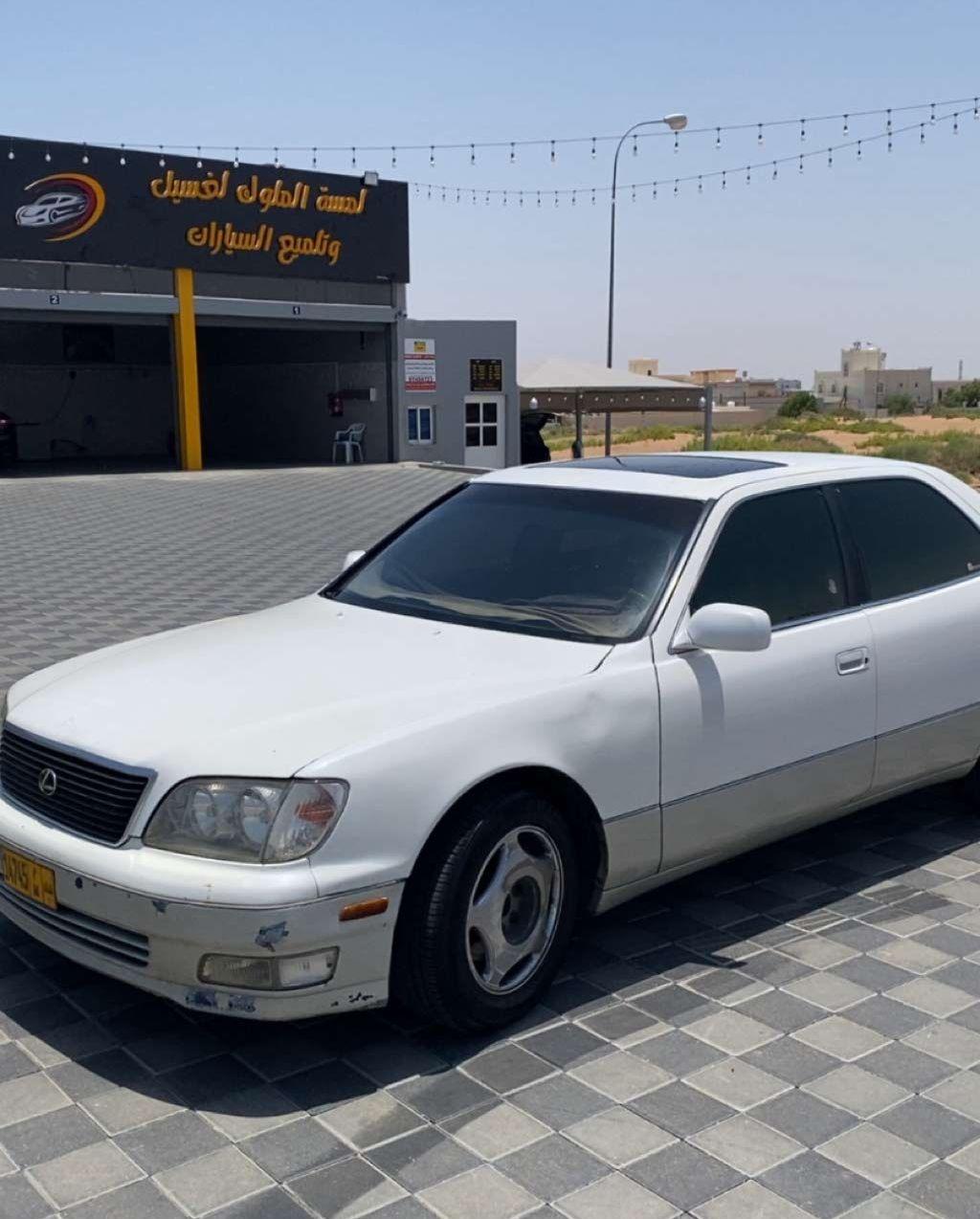 2000 لكزس LS
